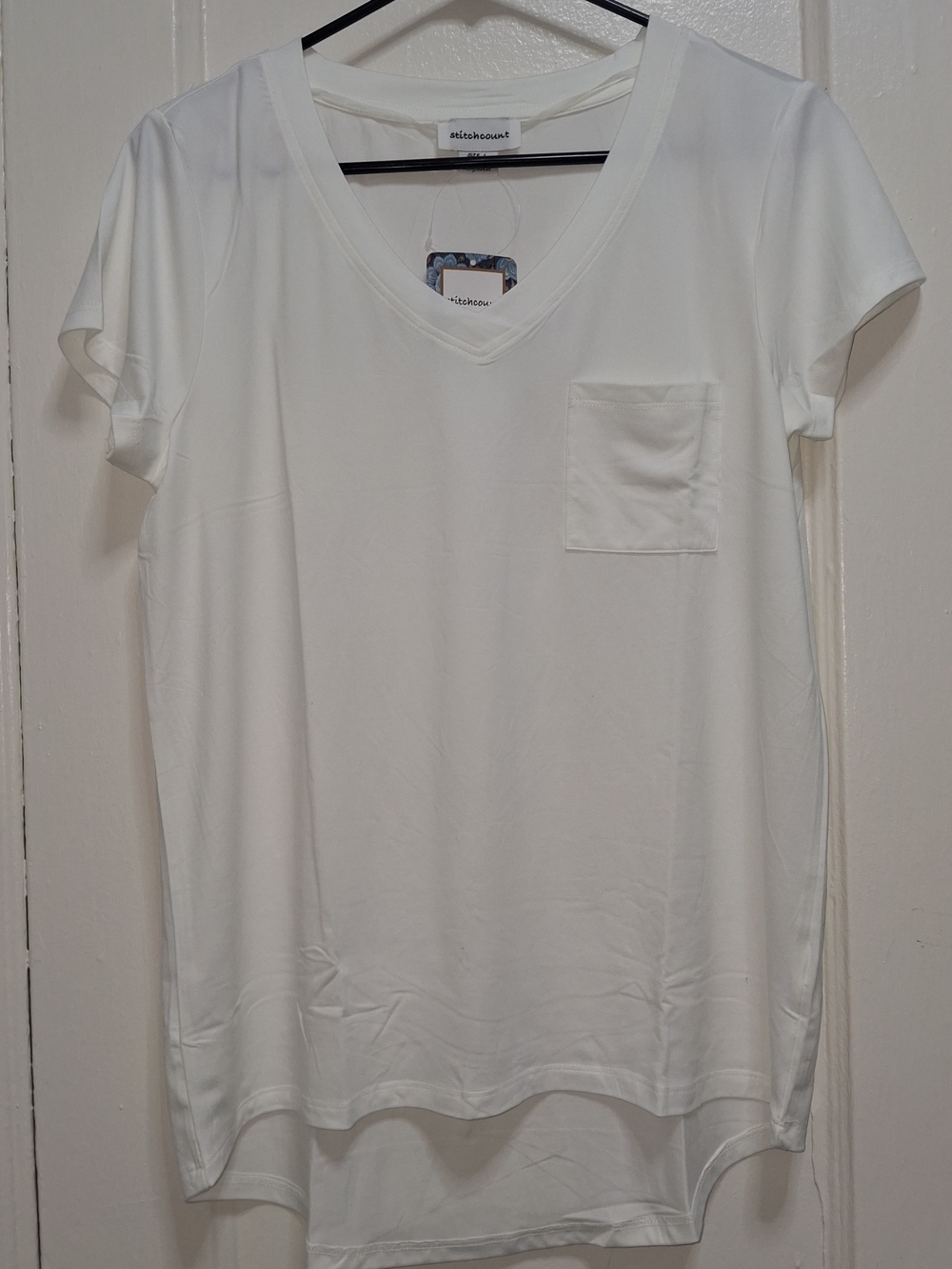 Stitchcount White V Neck Pocket Tee NWT MSRP $48.99 Soft Stretch Various Sizes